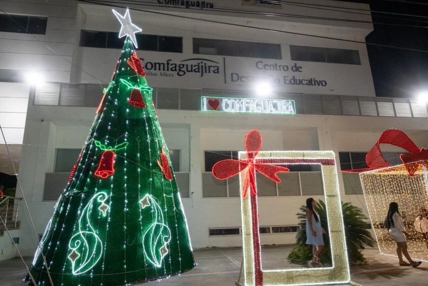 572904325_18549914044028772_3208796486971934045_n-1 Comfaguajira Enciende la Navidad con Noche Mágica de Luz, Cultura y Tradición.